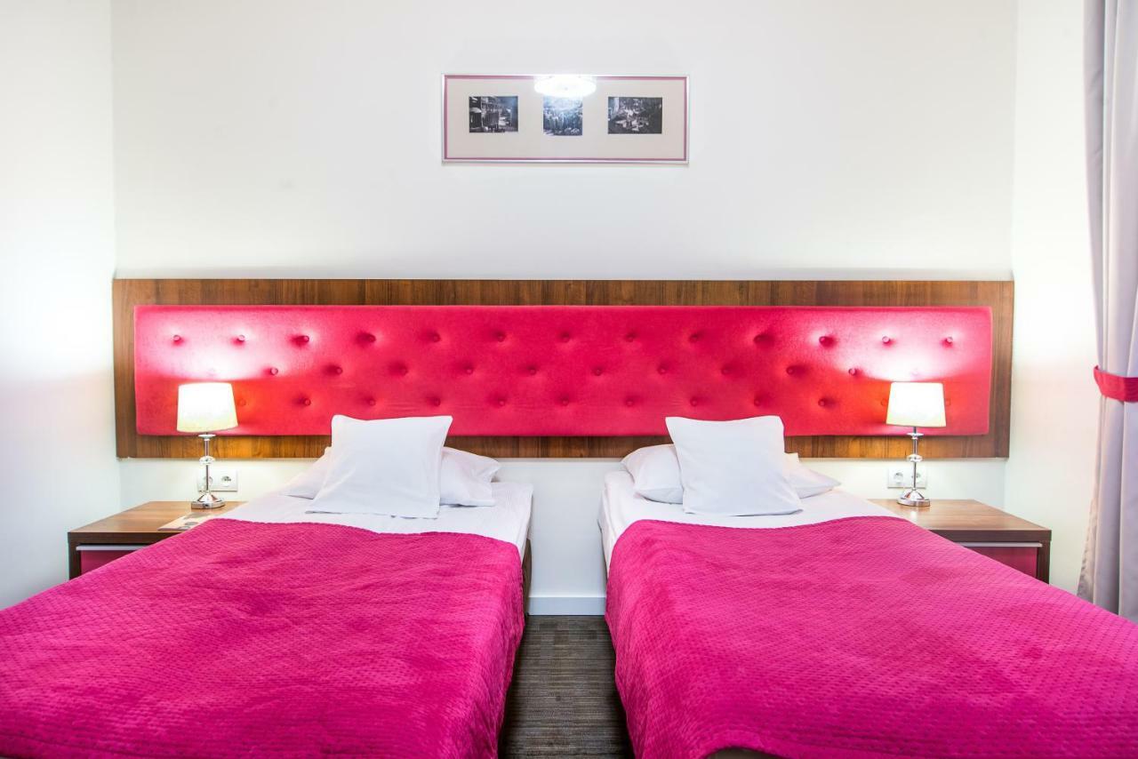 Hotel Kazimierzowka 카지미에르즈 돌니 외부 사진